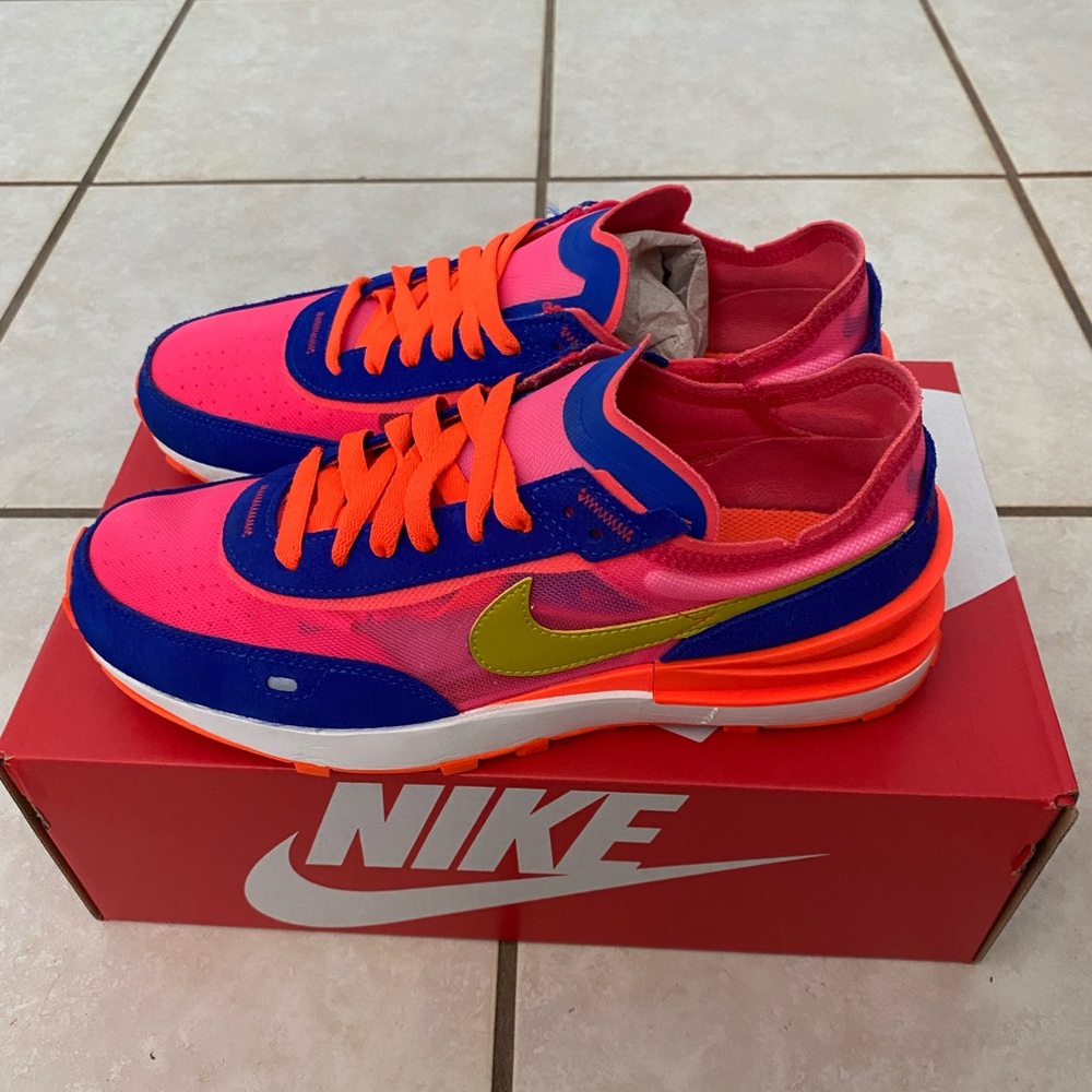 COPY - COPY - Nike Waffles One "Racer Blue Hyper Pink" size 8.5
